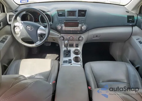 2012 Toyota Highlander Base z USA, uszkodzony, nr VIN 5TDZK3EH9CS079011